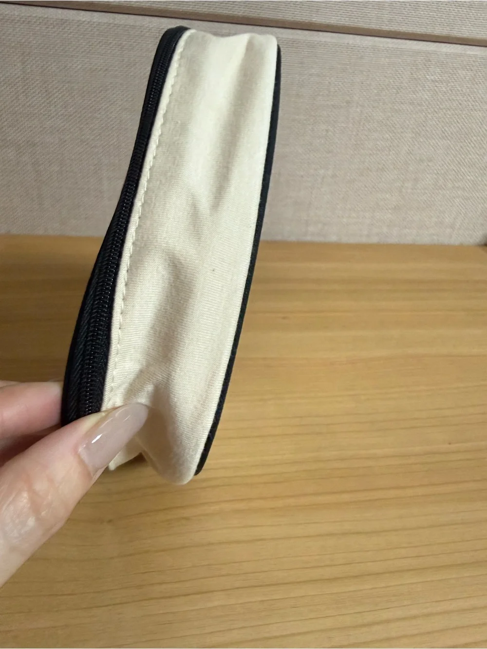 💛💛NEW CHANEL Les Beiges Travel Makeup Bag Cosmetic Pouch💛💛
